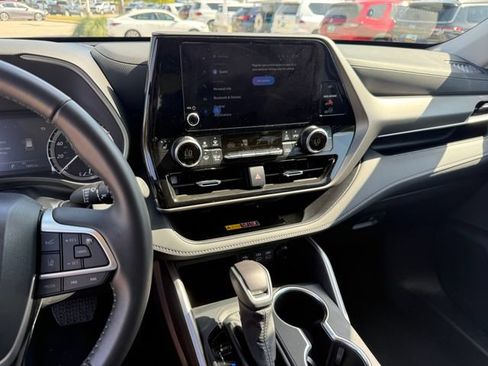 Used 2026 Toyota Highlander XLE AWD/4WD image 20