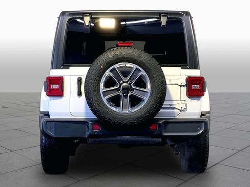 Used 2021 Jeep Wrangler Unlimited Sahara w/ Dual Top Group AWD/4WD image 5