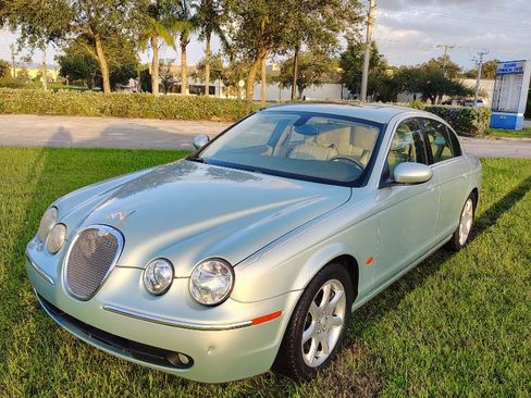 Used 2006 Jaguar S-TYPE 4.2 image 9