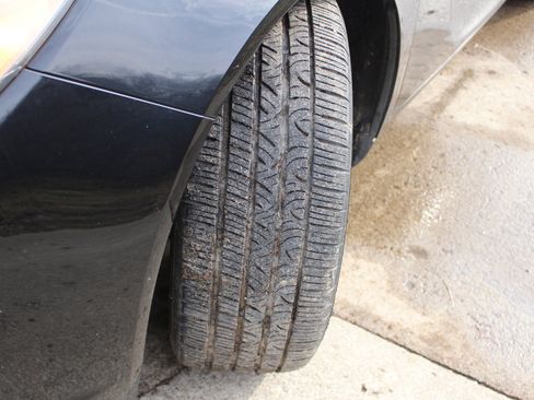 Used 2012 Buick Regal Leather image 45