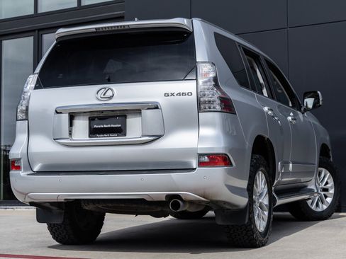 Used 2018 Lexus GX 460 image 8