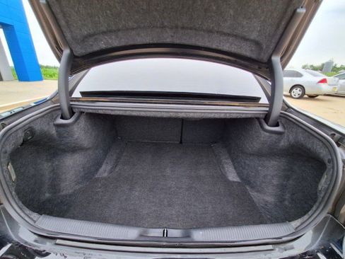 Used 2020 Dodge Charger SXT RWD image 9
