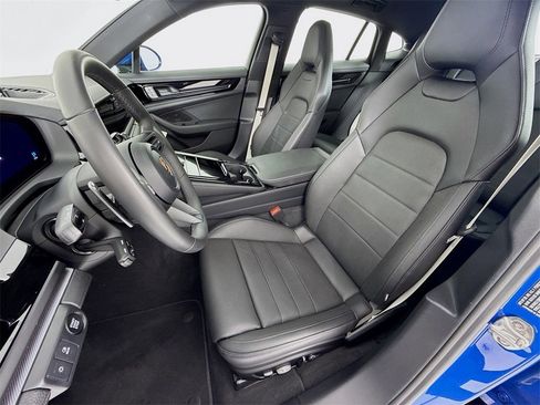 New 2025 Porsche Panamera image 5