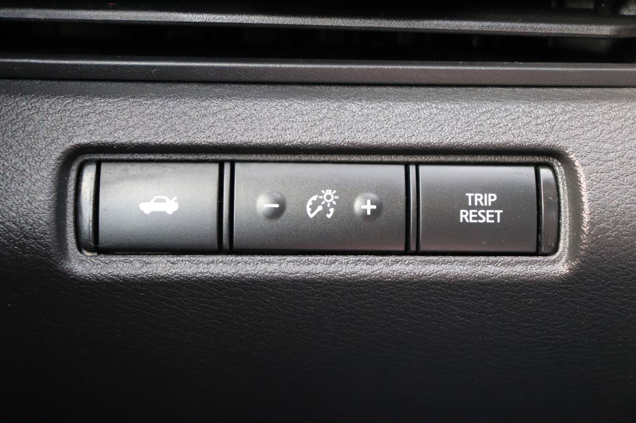 Used 2024 Nissan Altima 2.5 SR w/ SR Premium Package FWD image 43