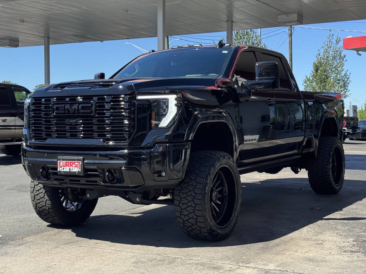 Used 2025 GMC Sierra 3500 Denali w/ Denali Reserve Package AWD/4WD image 6