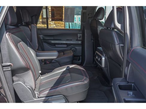 Used 2022 Ford Expedition Max Limited AWD/4WD image 19
