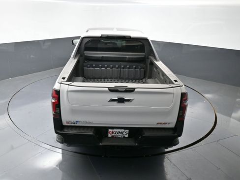 New 2025 Chevrolet Silverado EV RST image 44