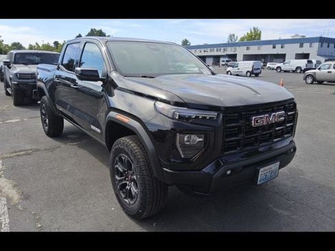 Used 2025 GMC Canyon Elevation w/ Convenience Package AWD/4WD image 2