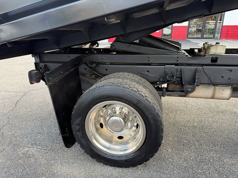 Used 2018 Ford F550 4x4 Crew Cab Super Duty image 16