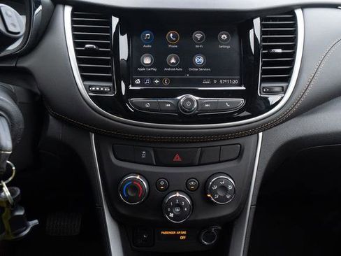 Used 2022 Chevrolet Trax LS w/ Tint and Cruise Package image 18