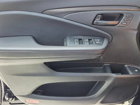 Certified 2024 Honda Ridgeline TrailSport image 33
