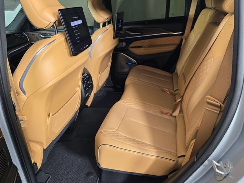 Used 2023 Jeep Grand Cherokee Summit w/ Rear Seat Video Group I AWD/4WD image 36