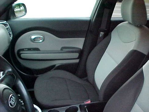 Used 2015 Kia Soul image 14