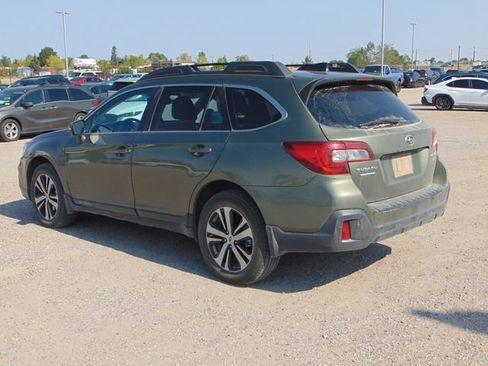 Used 2018 Subaru Outback 3.6R Limited AWD/4WD image 6