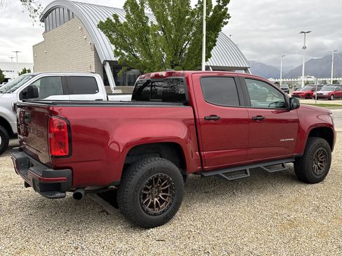 Used 2021 Chevrolet Colorado Z71 AWD/4WD image 3