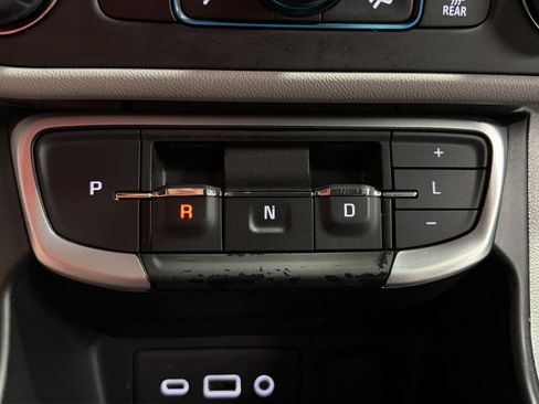 Used 2023 GMC Terrain SLE w/ Driver Convenience Package AWD/4WD image 29