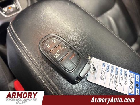 Used 2019 Jeep Cherokee Limited image 23