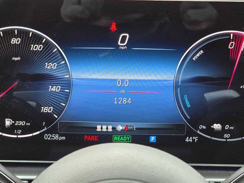 Used 2026 Mercedes-Benz GLE 450e 4MATIC image 25