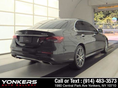 Used 2021 Mercedes-Benz E 350 4MATIC Sedan w/ Premium Package image 5