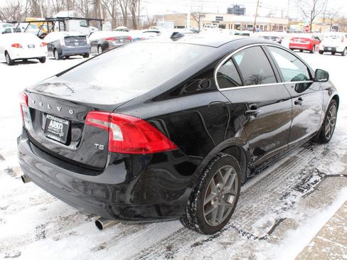 Used 2012 Volvo S60 T5 image 9