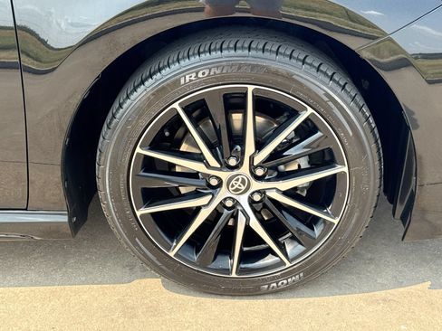 Used 2023 Toyota Camry SE w/ Convenience Package FWD image 10