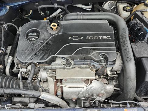 Used 2017 Chevrolet Malibu LT image 31