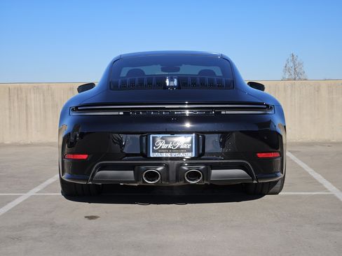 Certified 2025 Porsche 911 Carrera GTS image 7