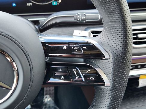 New 2026 Mercedes-Benz GLS 450 4MATIC image 29