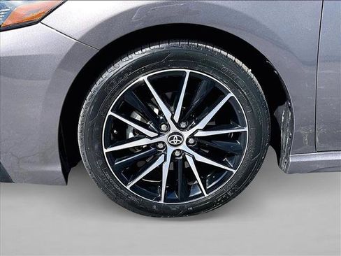 Used 2024 Toyota Camry SE FWD image 10