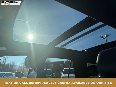 Used 2024 Ford Expedition Platinum image 37