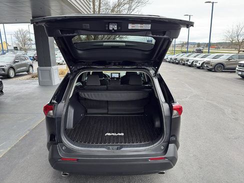 Used 2024 Toyota RAV4 XLE w/ Convenience Package AWD/4WD image 6