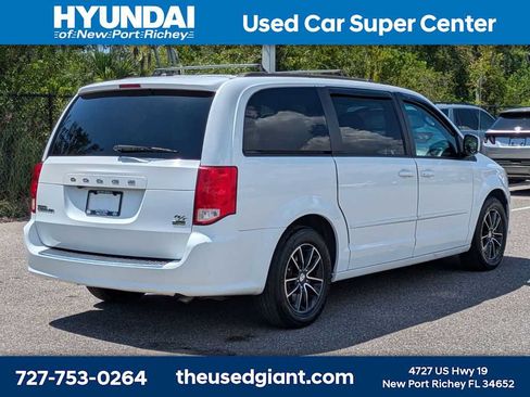 Used 2016 Dodge Grand Caravan R/T FWD image 5