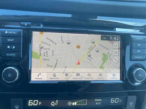 Used 2022 Nissan Rogue Sport SL w/ Premium Package image 21