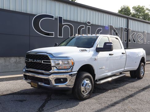 Used 2024 RAM 3500 Big Horn image 1