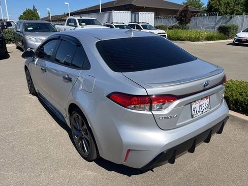 Used 2025 Toyota Corolla SE AWD/4WD image 7