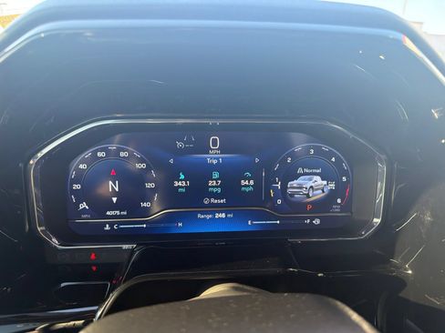 Used 2025 Chevrolet Silverado 1500 LT AWD/4WD image 11