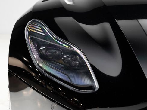 Used 2020 Aston Martin DB11 Volante RWD image 62