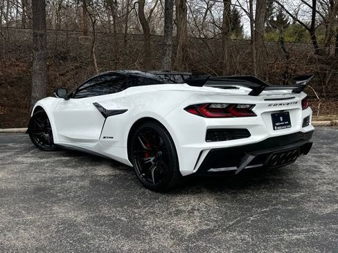 Used 2025 Chevrolet Corvette Z06 w/ Battery Protection Package image 4