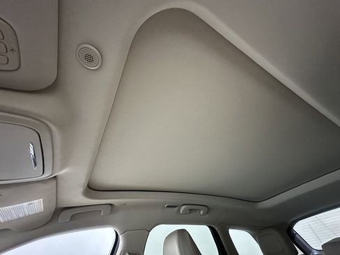 Certified 2021 Lincoln Corsair Reserve w/ Elements Package image 23