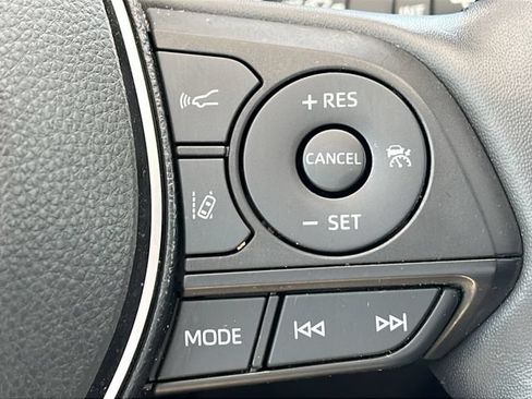 Used 2019 Toyota RAV4 Limited w/ Cold Weather Package FWD image 22