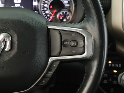 Used 2022 RAM 1500 Laramie AWD/4WD image 11