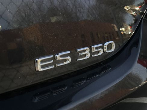 Used 2023 Lexus ES 350 Ultra Luxury image 8