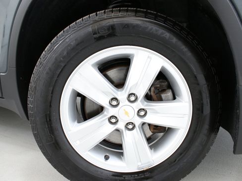 Used 2021 Chevrolet Trax LT w/ Driver Confidence Package AWD/4WD image 30