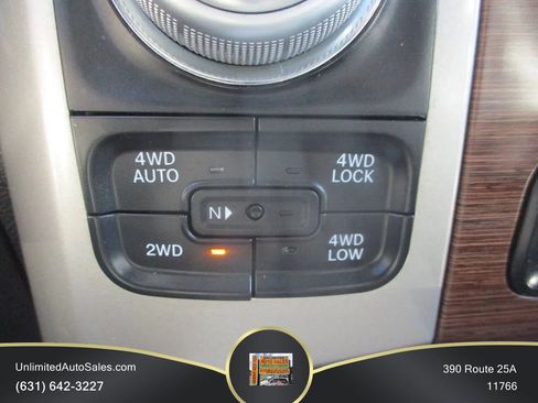 Used 2016 RAM 1500 Laramie w/ Convenience Group AWD/4WD image 11
