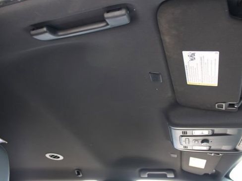 Used 2022 Chevrolet Tahoe LT image 44