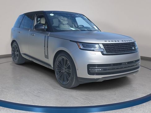 New 2026 Land Rover Range Rover SE AWD/4WD image 3