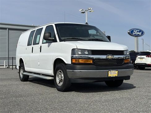 Used 2023 Chevrolet Express 2500 w/ Driver Convenience Package image 45