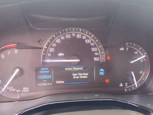 Used 2017 Cadillac XT5 Luxury image 13