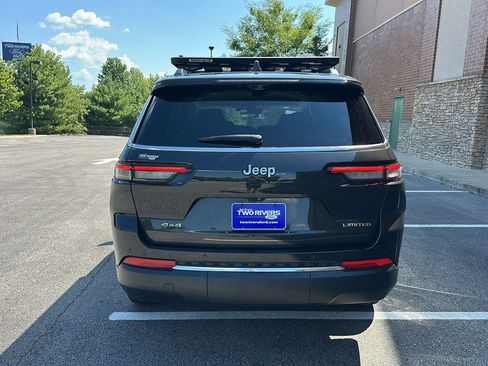 Used 2023 Jeep Grand Cherokee L Limited w/ Luxury Tech Group II AWD/4WD image 5