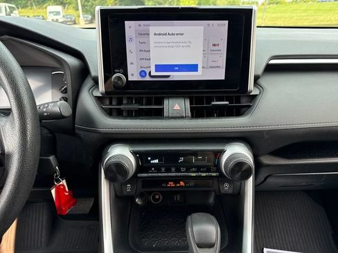 Used 2023 Toyota RAV4 LE AWD/4WD image 25